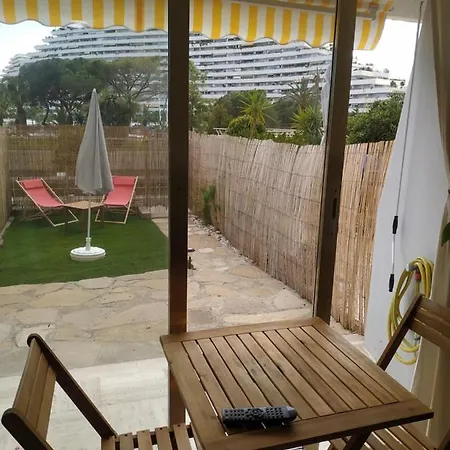 Rez De Jardin Marina Baie Des Anges Apartment
